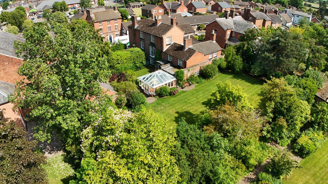 14 Chapel Street, Shrewsbury, SY4 5ER For Sale